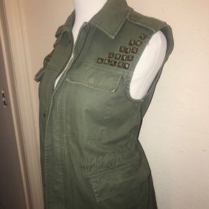 BDG utility vest